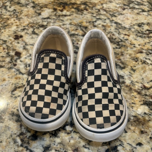 Vans Kids Checkered Slip-On Shoes - Black and White - Picture 3 of 8